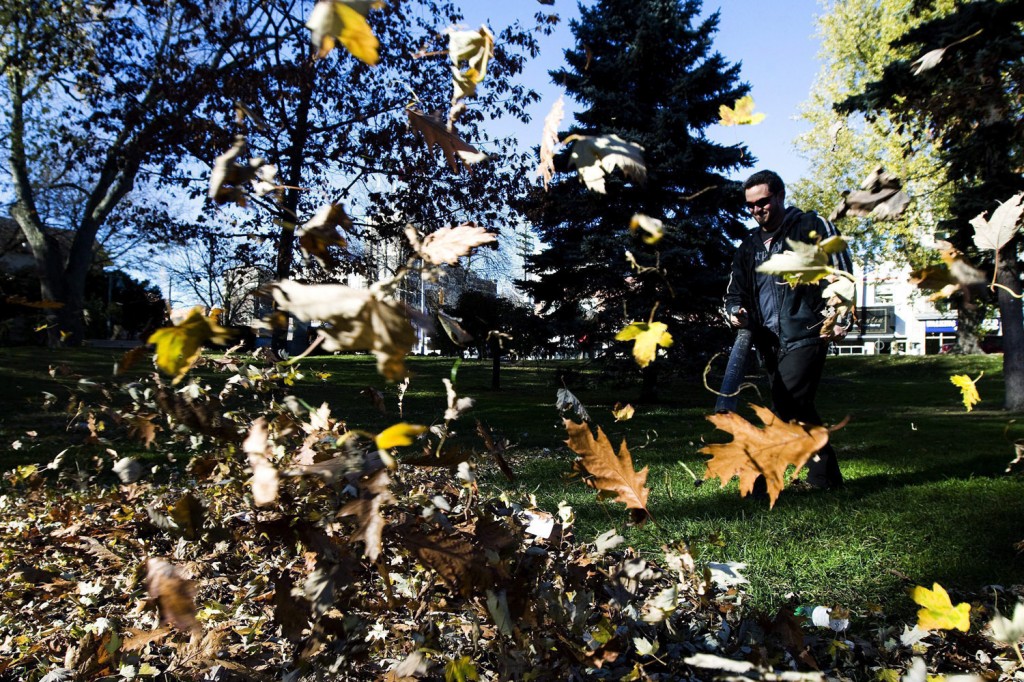 Warm weather to mark first week of fall