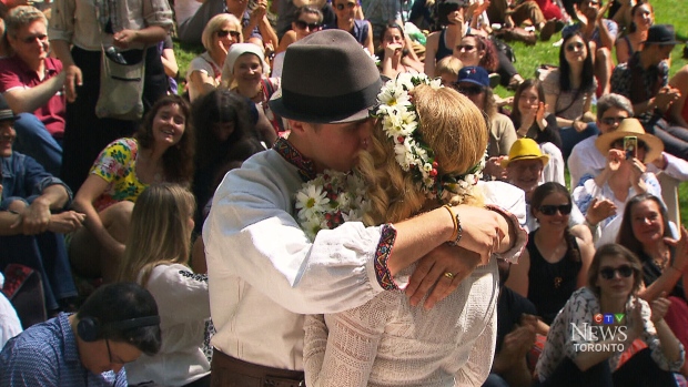 Toronto couple invites the public to their wedding