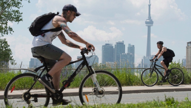 Toronto to get warmer than normal summer