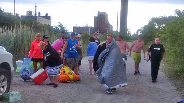 Port Huron Float Down goes bad as hundreds end up in Canada