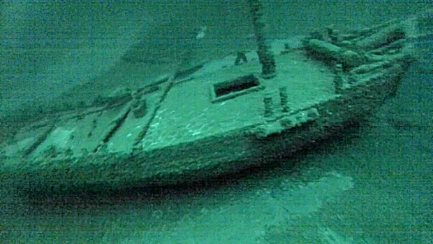lake-ontario-sloop-shipwreck