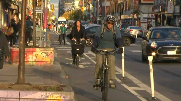 bike-lane-bloor