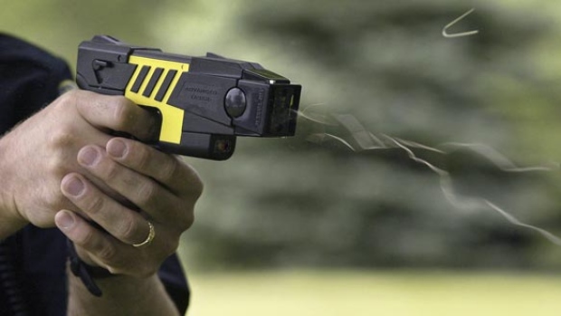quebec-city-police-use-stun-gun-to-bring-9-year-old-boy