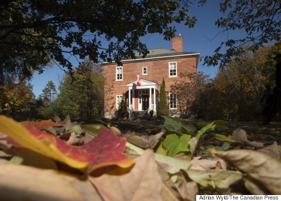 Rideau Cottage is seen on the grounds of Rideau Hall, Monday October 26, 2015 in Ottawa. Prime minister-designate Justin Trudeau announced that he would move in to the residence. THE CANADIAN PRESS/Adrian Wyld