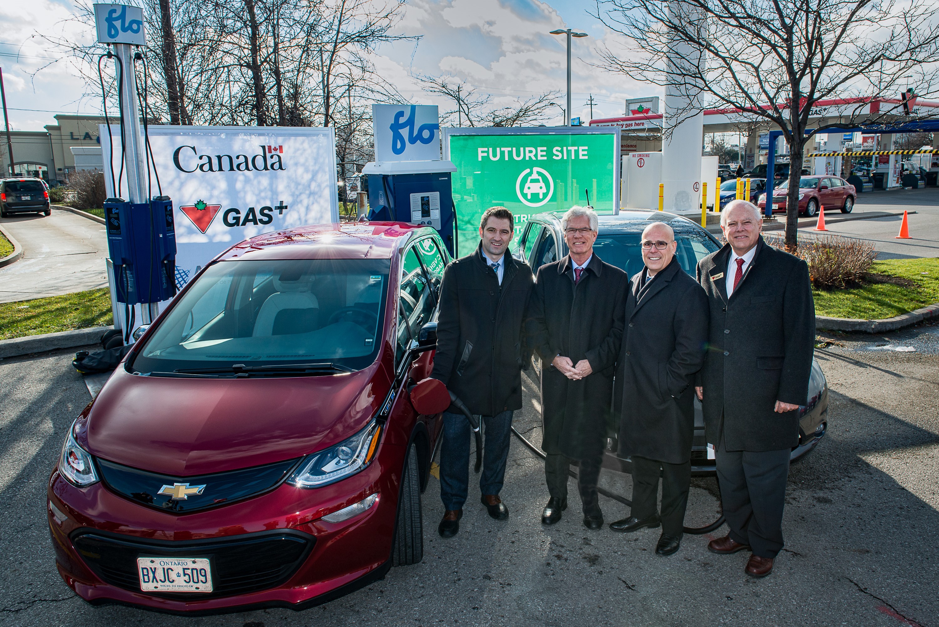 electric-charging-stsation-canadian-tire