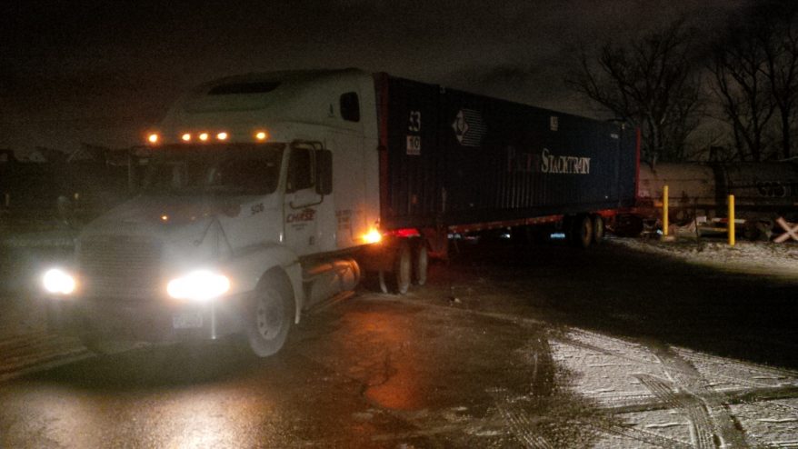 train-struck-tractor-trailer