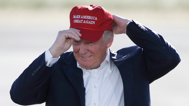 trump-make-america-great-again-hat