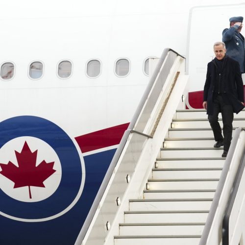 КАРНИ В ДАВОСЕ 