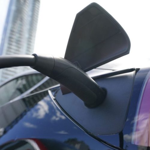 ПРЕМЬЕР КВЕБЕКА ОТВЕРГ ОПАСЕНИЯ ФОРДА 