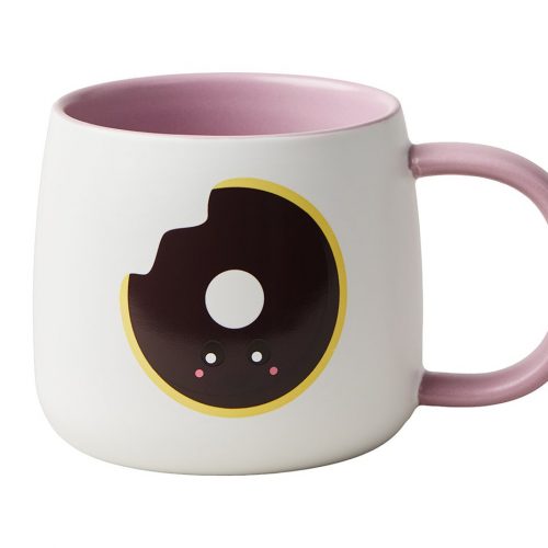 В КАНАДЕ ОТОЗВАЛИ КРУЖКИ TIM HORTONS