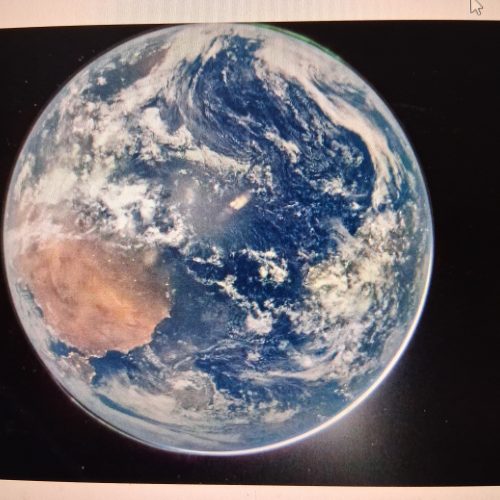 НАСА ОПУБЛИКОВАЛО  ПЕРВЫЕ СНИМКИ ЗЕМЛИ